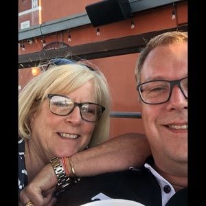 Meet your Posher, Roxanne